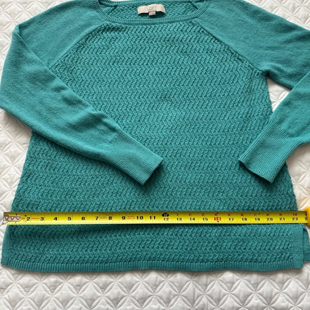 LOFT Teal Aqua Teal Blue Green Textured Knit Body Crewneck Sweater Sz M